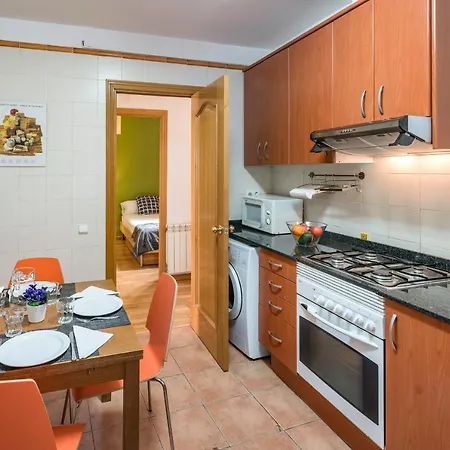 Habitat Plaza Real Apartment